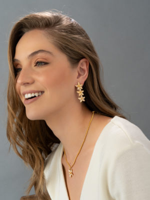 Aretes flor largos